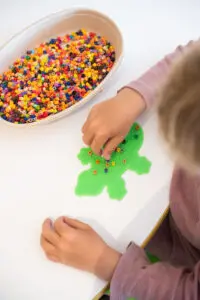 imagen de un niño jugando