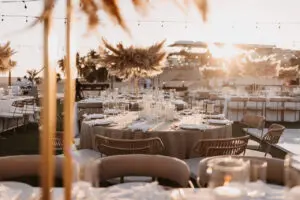 picture of an open restaurant with aesthetic table setup